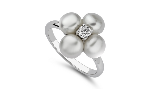 Breeze of pearls , pearls flower ring