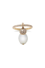 Unique Edition Yellow Gold, Diamonds and Pearl ring