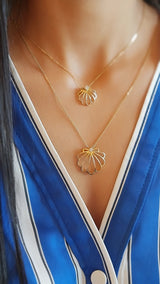 Seashell necklace M