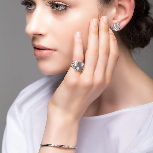 Honey Comb Blooms White Gold infusion earrings